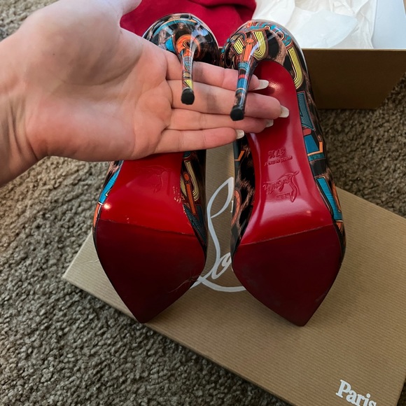 Christian Louboutin 37.5 - Picture 3 of 5
